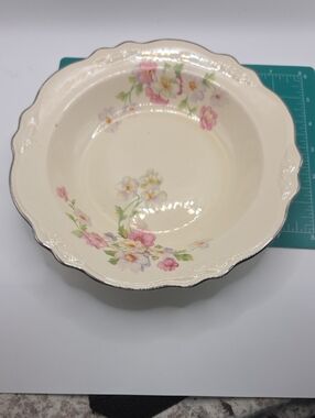 Homer Laughlin Cream Floral Scalloped Serving Bowl with Pink and Yellow Flowers